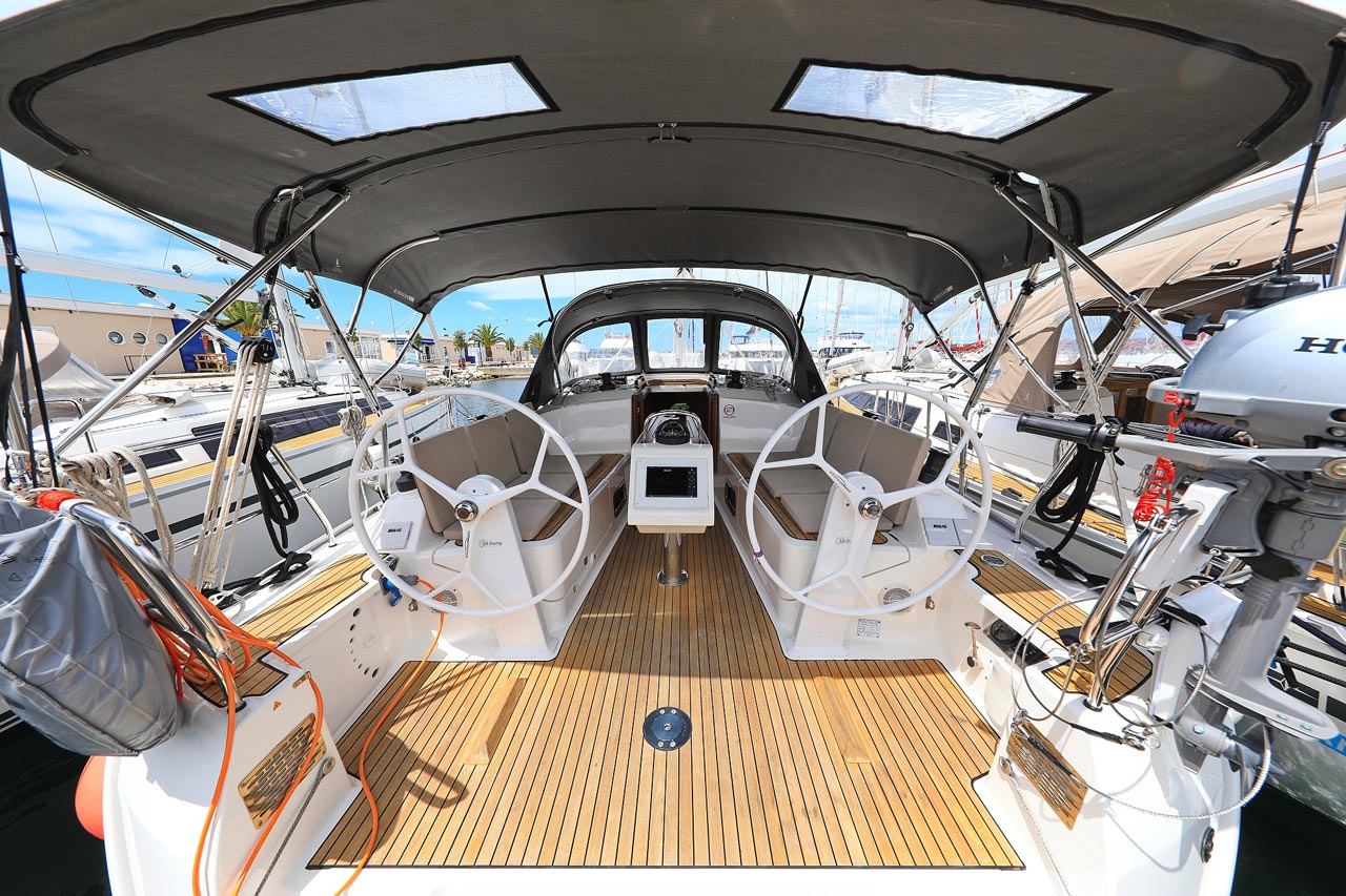 Bavaria Cruiser 37 - 3 cab. — photo 8