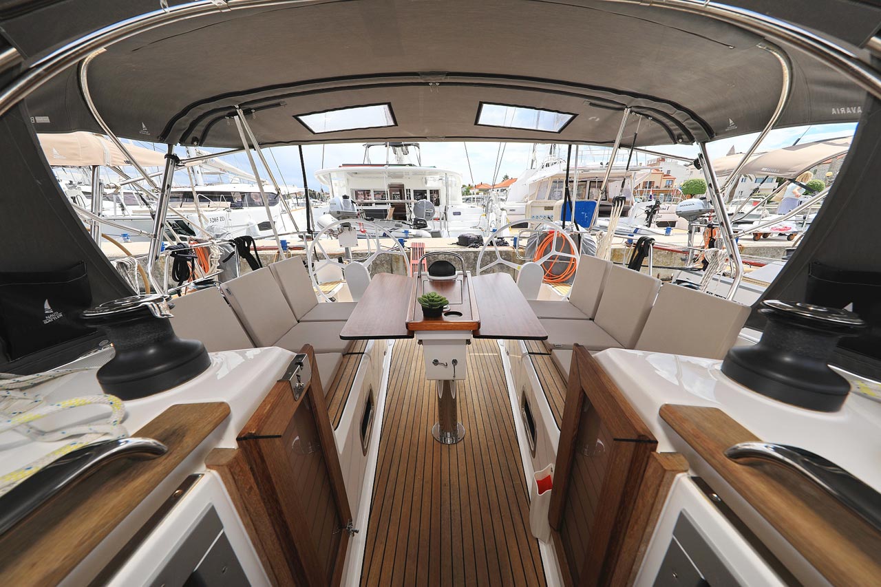 Bavaria Cruiser 37 - 3 cab. — photo 10