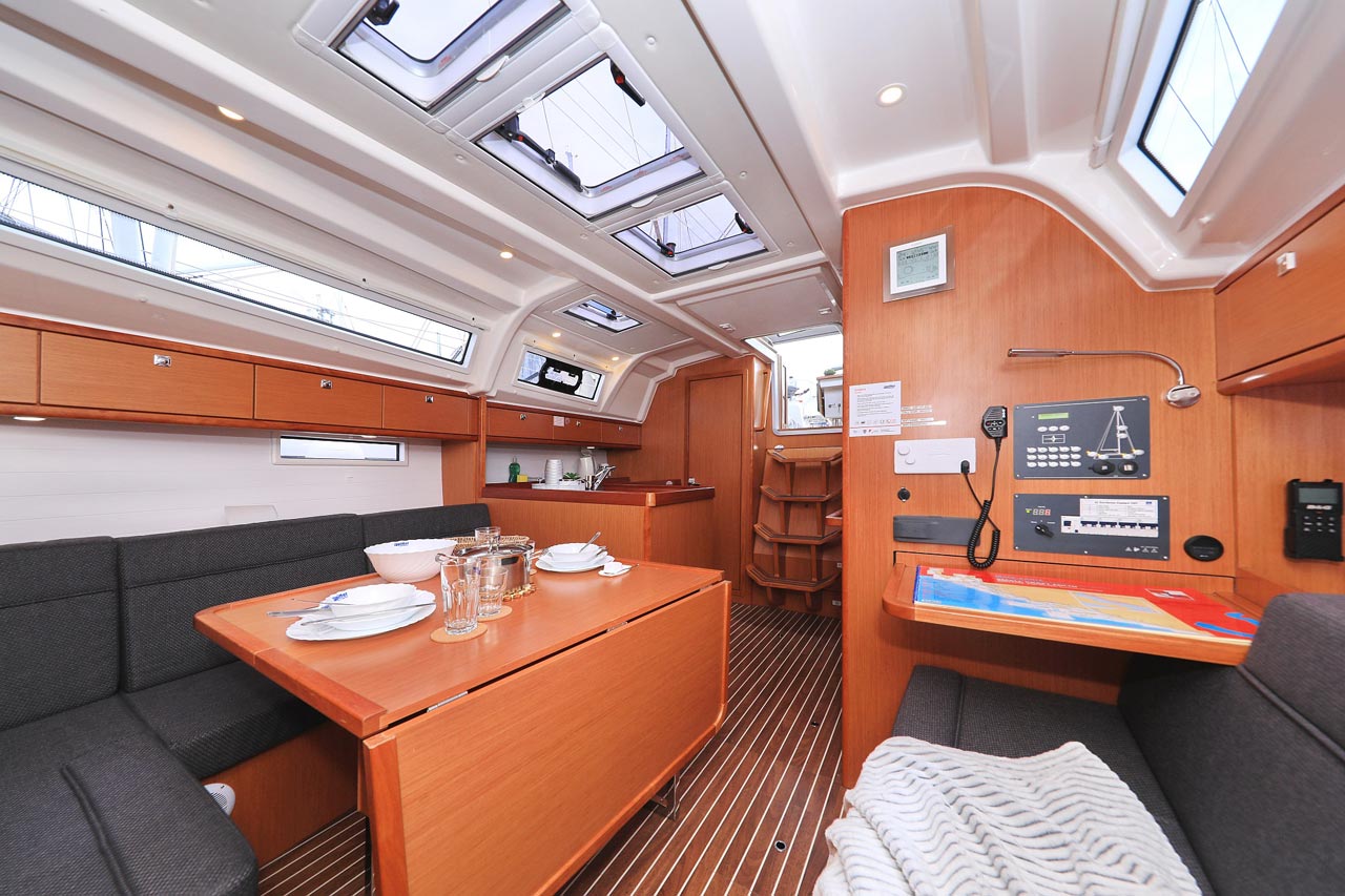 Bavaria Cruiser 37 - 3 cab. — photo 15