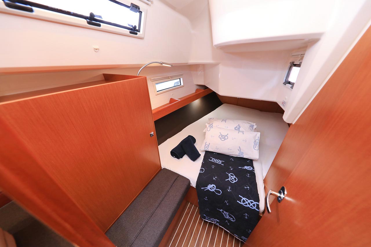 Bavaria Cruiser 37 - 3 cab. — photo 21