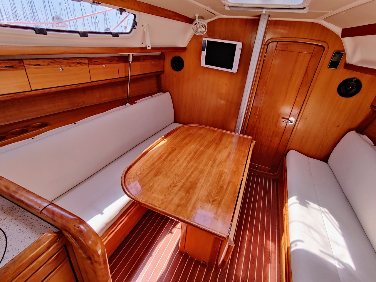 Bavaria 31 Cruiser — photo 7