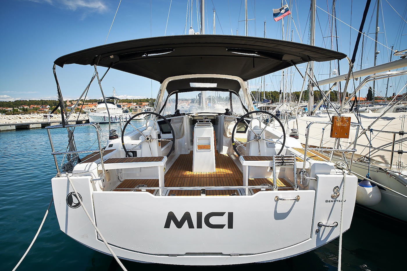 Oceanis 38.1 — photo 3