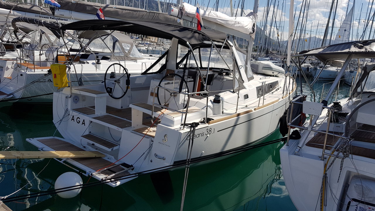 Oceanis 38.1 — photo 5