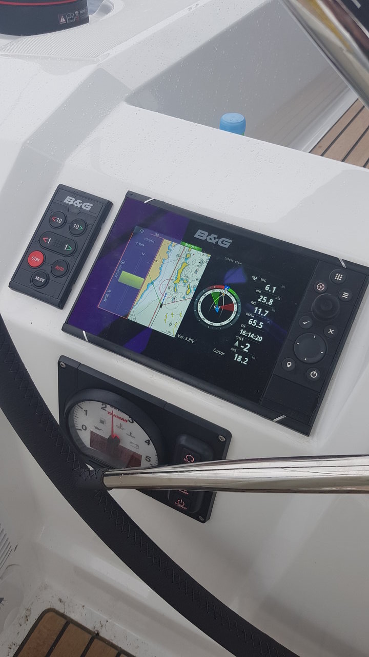 Oceanis 38.1 — photo 8