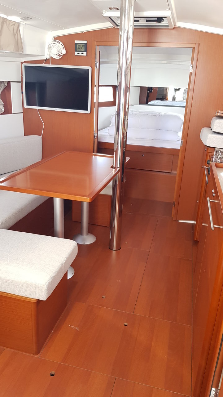 Oceanis 38.1 — photo 13