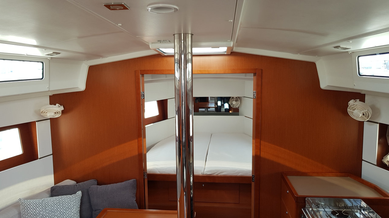Oceanis 38.1 — photo 16