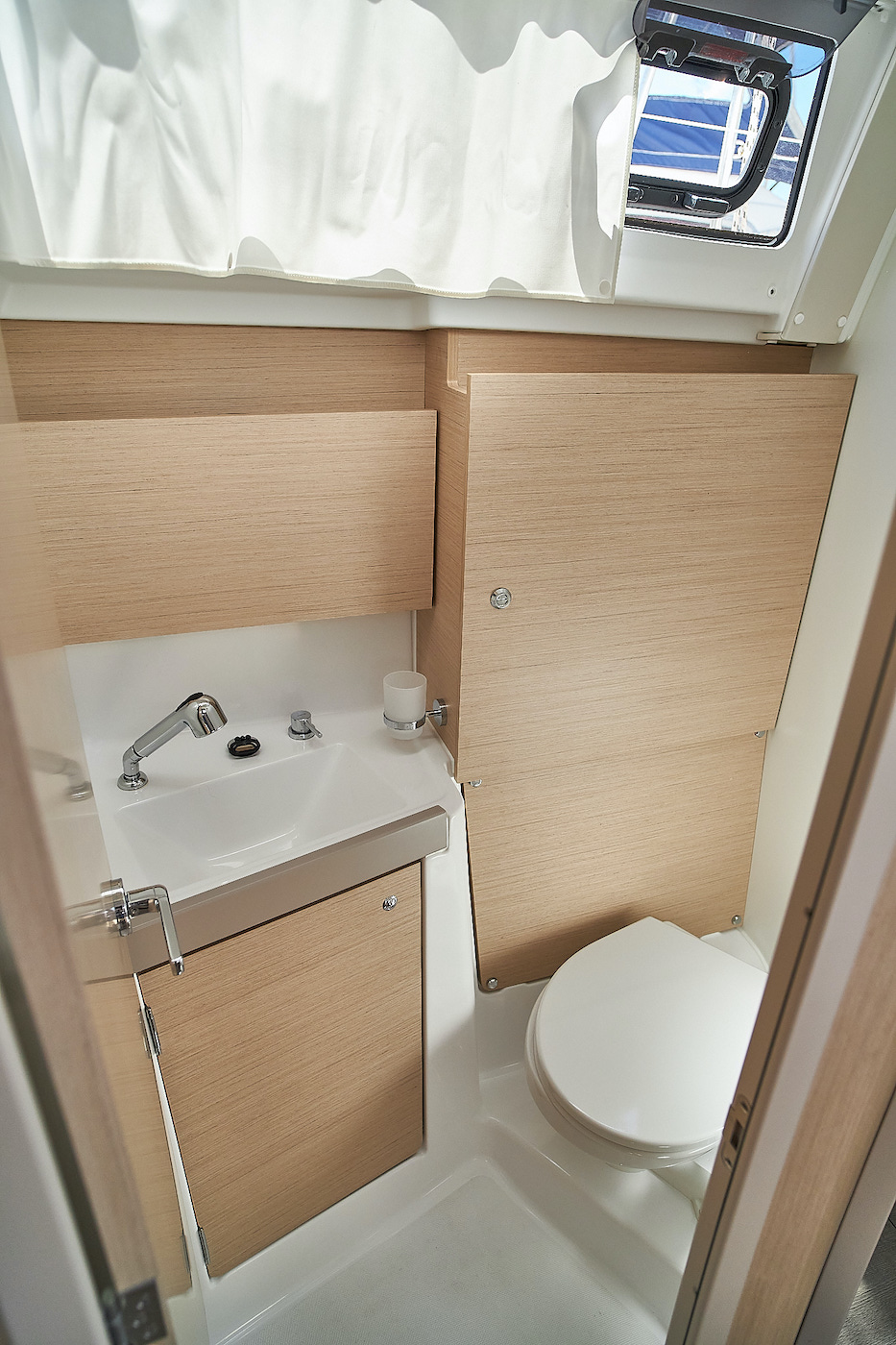 Oceanis 38.1 — photo 12
