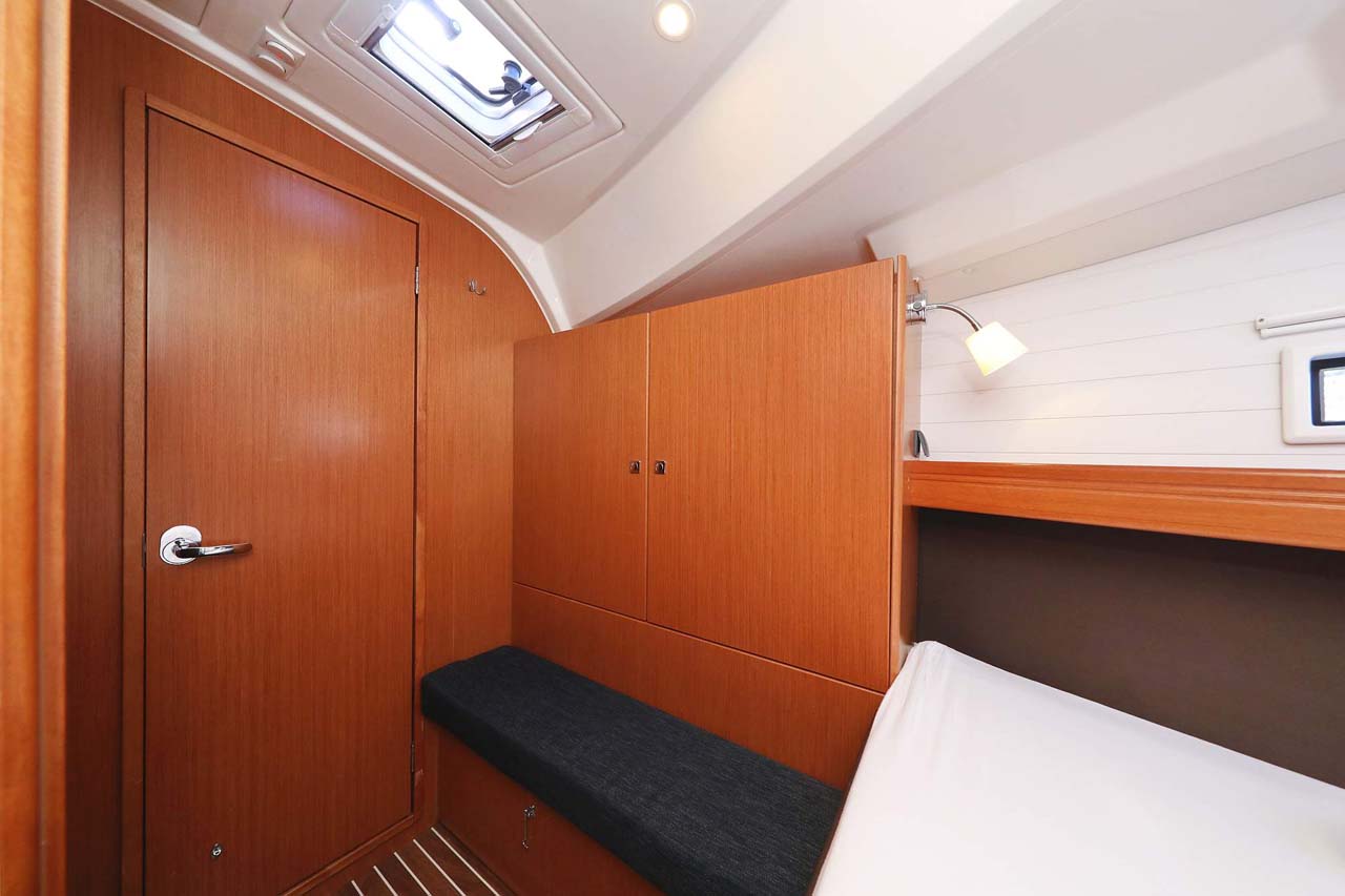 Bavaria Cruiser 41 - 3 cab. — photo 21