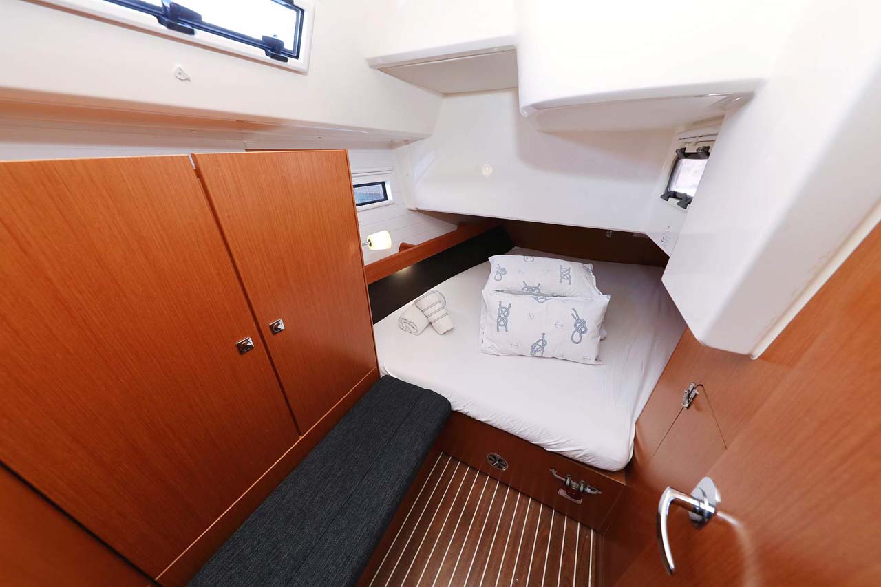 Bavaria Cruiser 41 - 3 cab. — photo 22