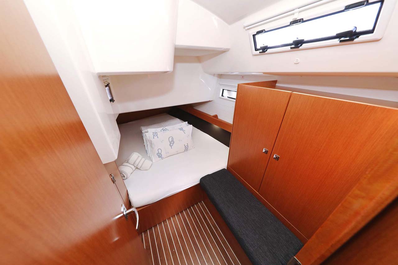 Bavaria Cruiser 41 - 3 cab. — photo 24