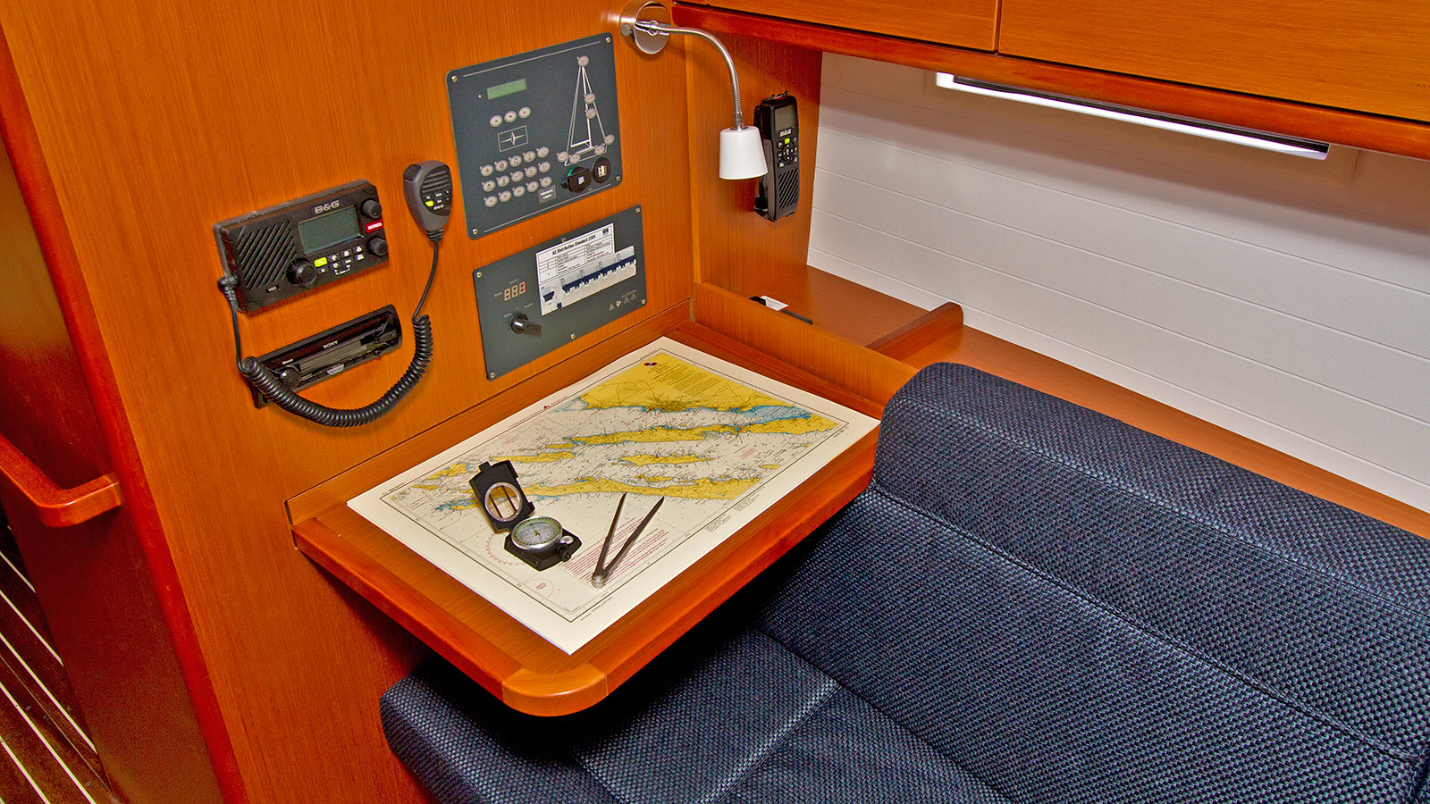 Bavaria Cruiser 37 - 3 cab. — photo 14