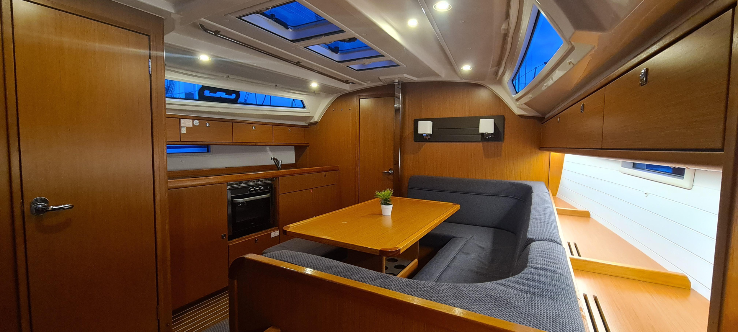 Bavaria Cruiser 41 - 3 cab. — photo 8