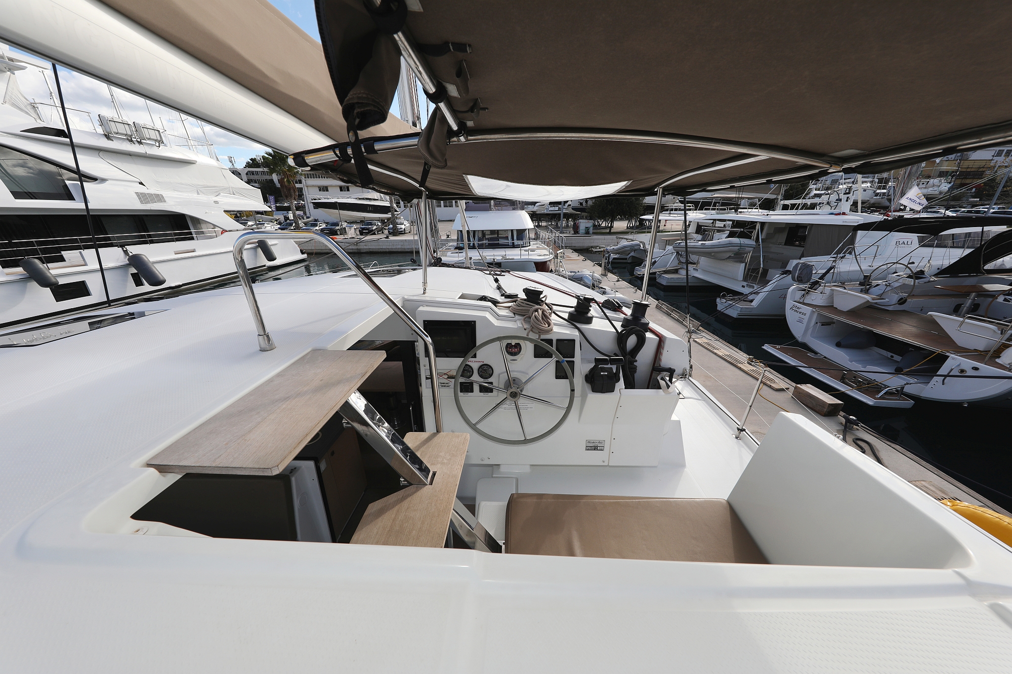 Fountaine Pajot Lucia 40 - 4 cab. — photo 11
