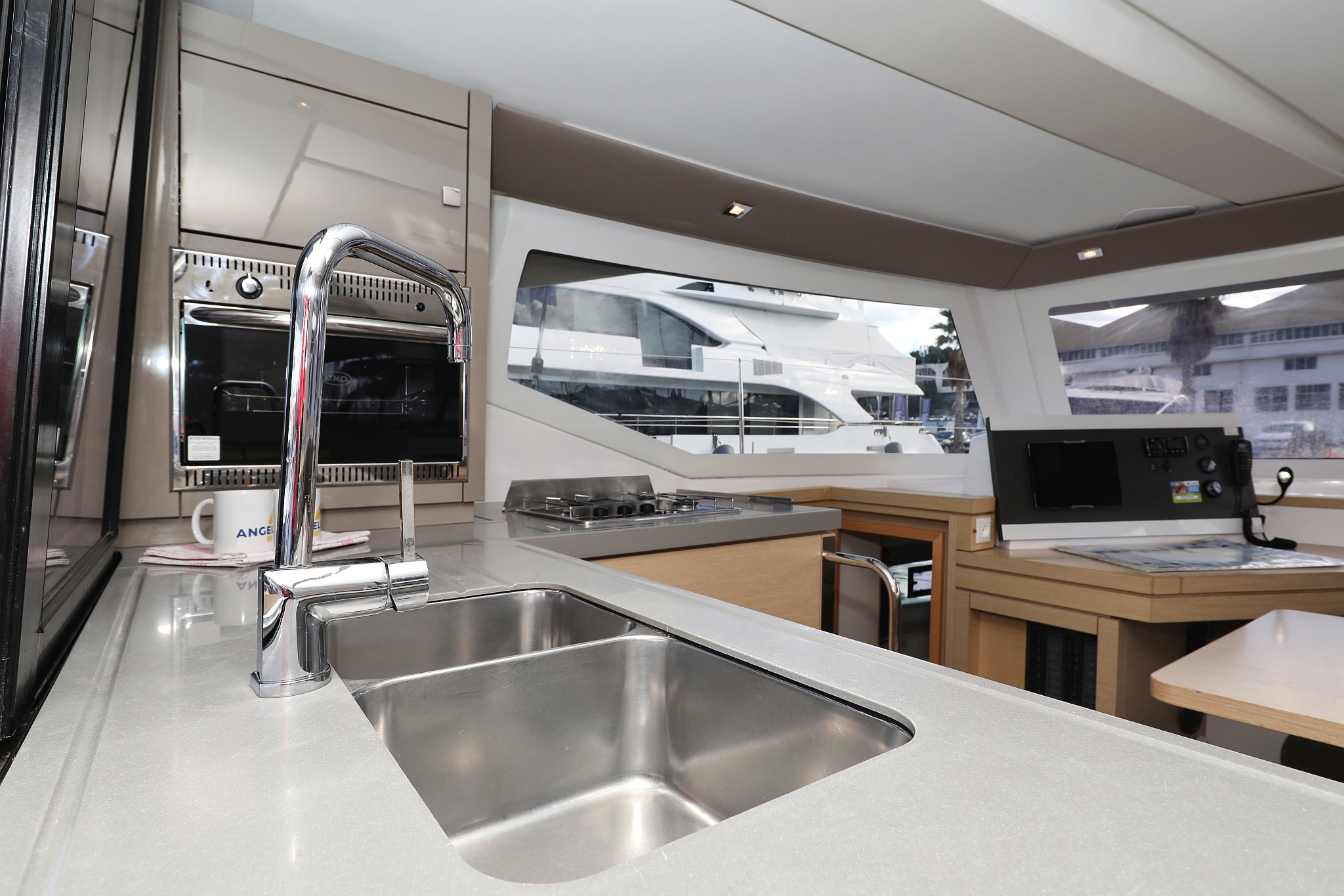 Fountaine Pajot Lucia 40 - 4 cab. — photo 41