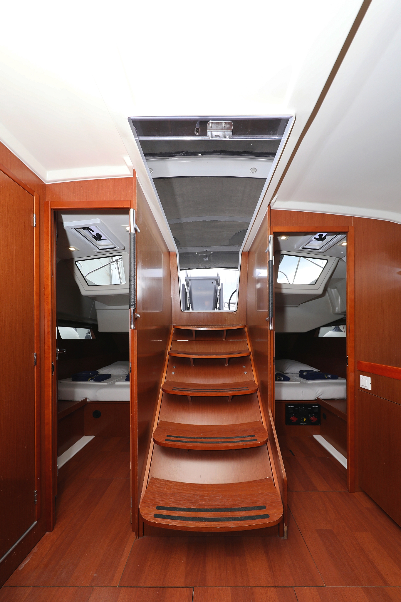 Oceanis 41.1 — photo 23