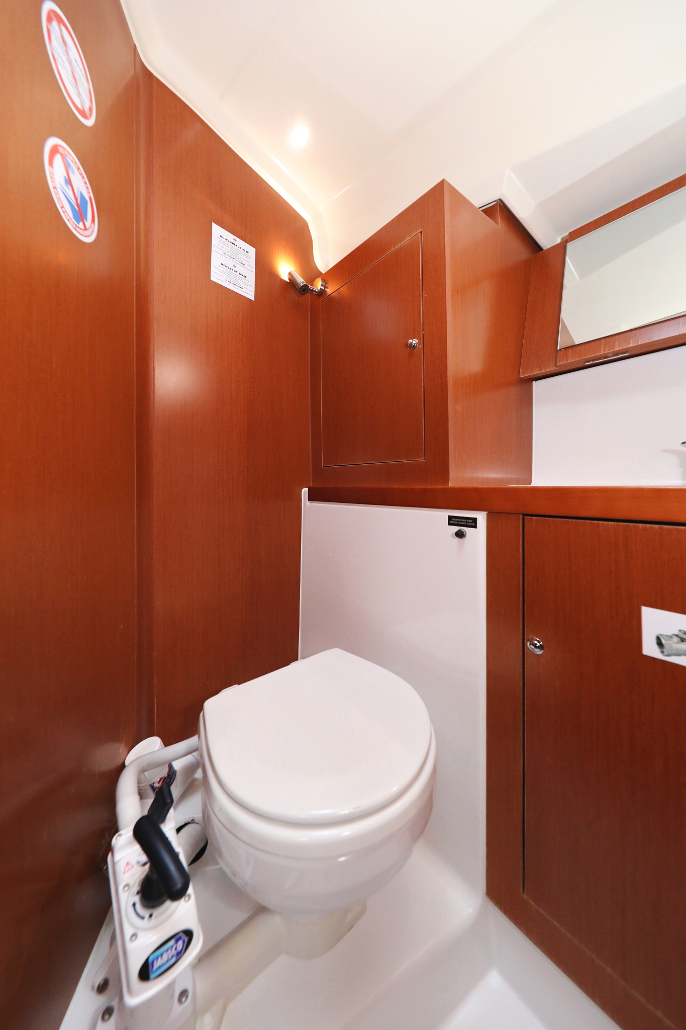 Oceanis 41.1 — photo 39