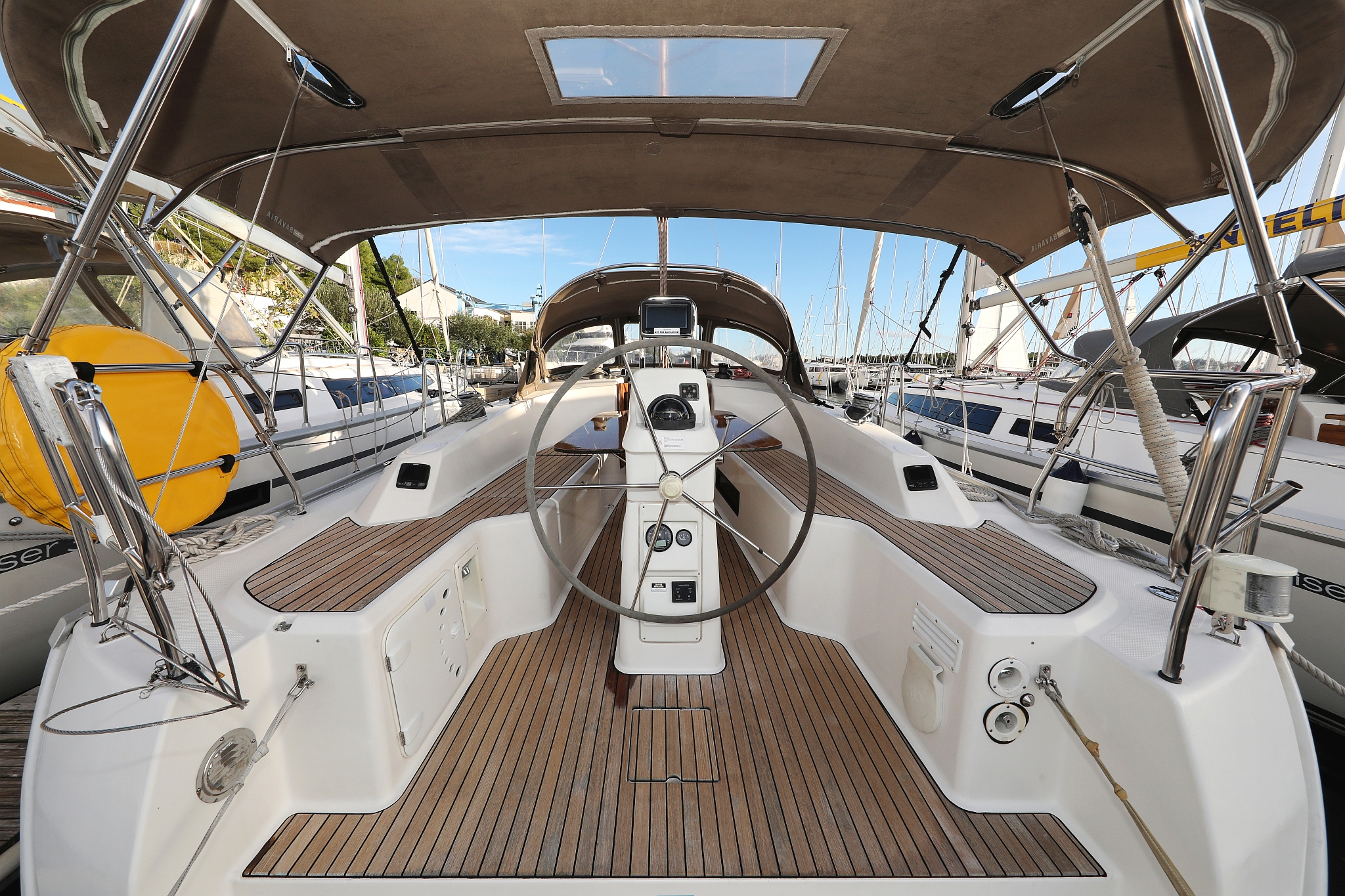Bavaria Cruiser 33 — photo 4