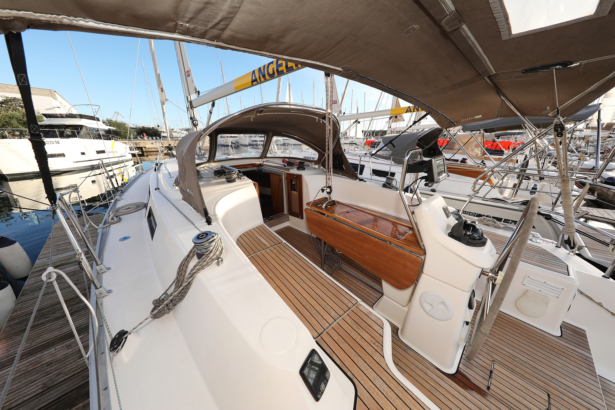 Bavaria Cruiser 33 — photo 5