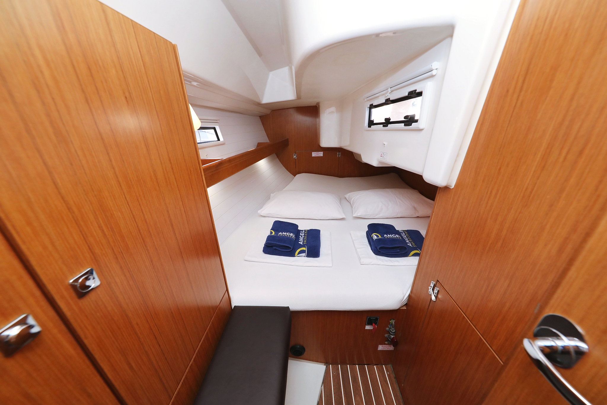 Bavaria Cruiser 33 — photo 24