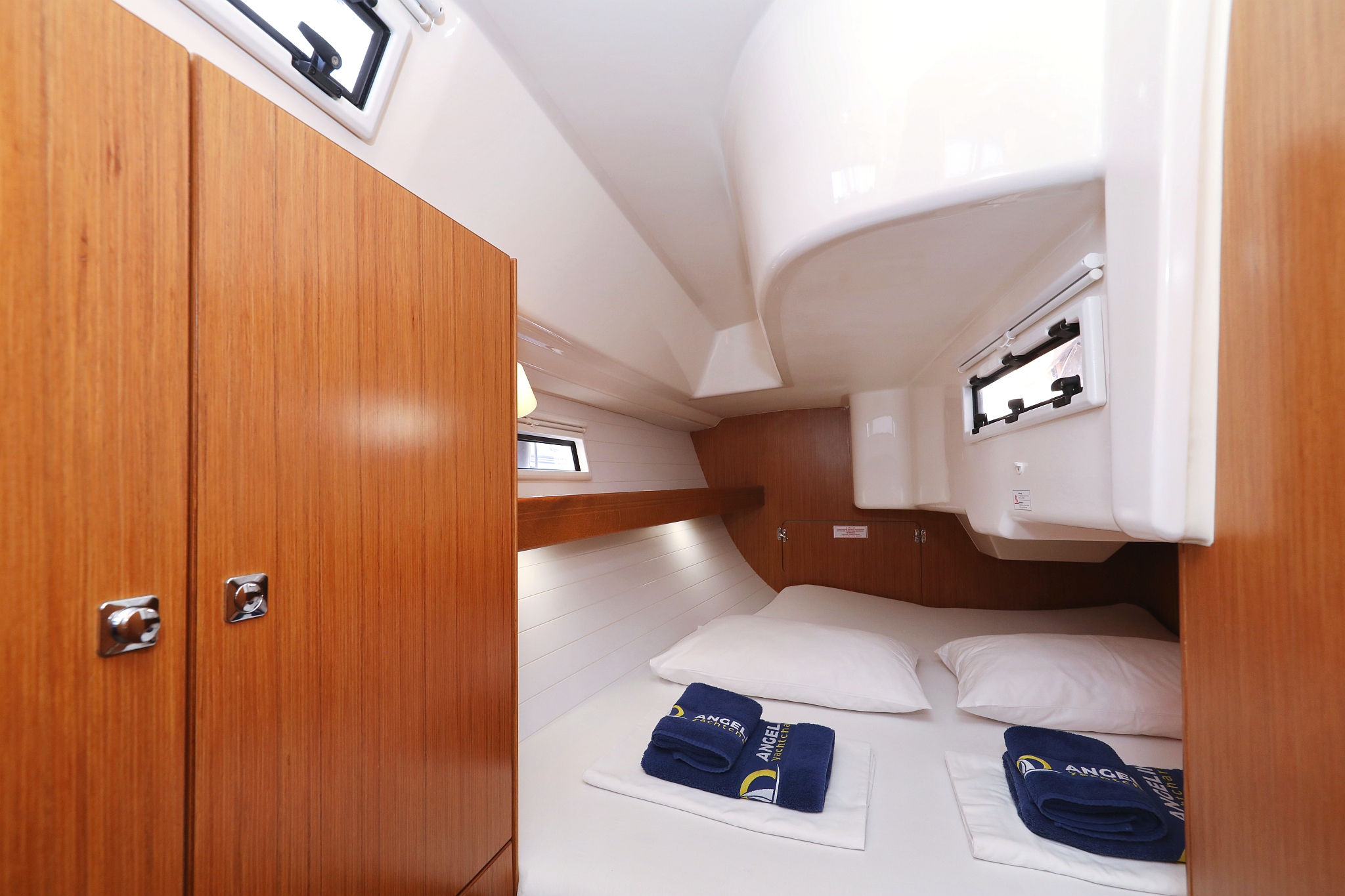 Bavaria Cruiser 33 — photo 25
