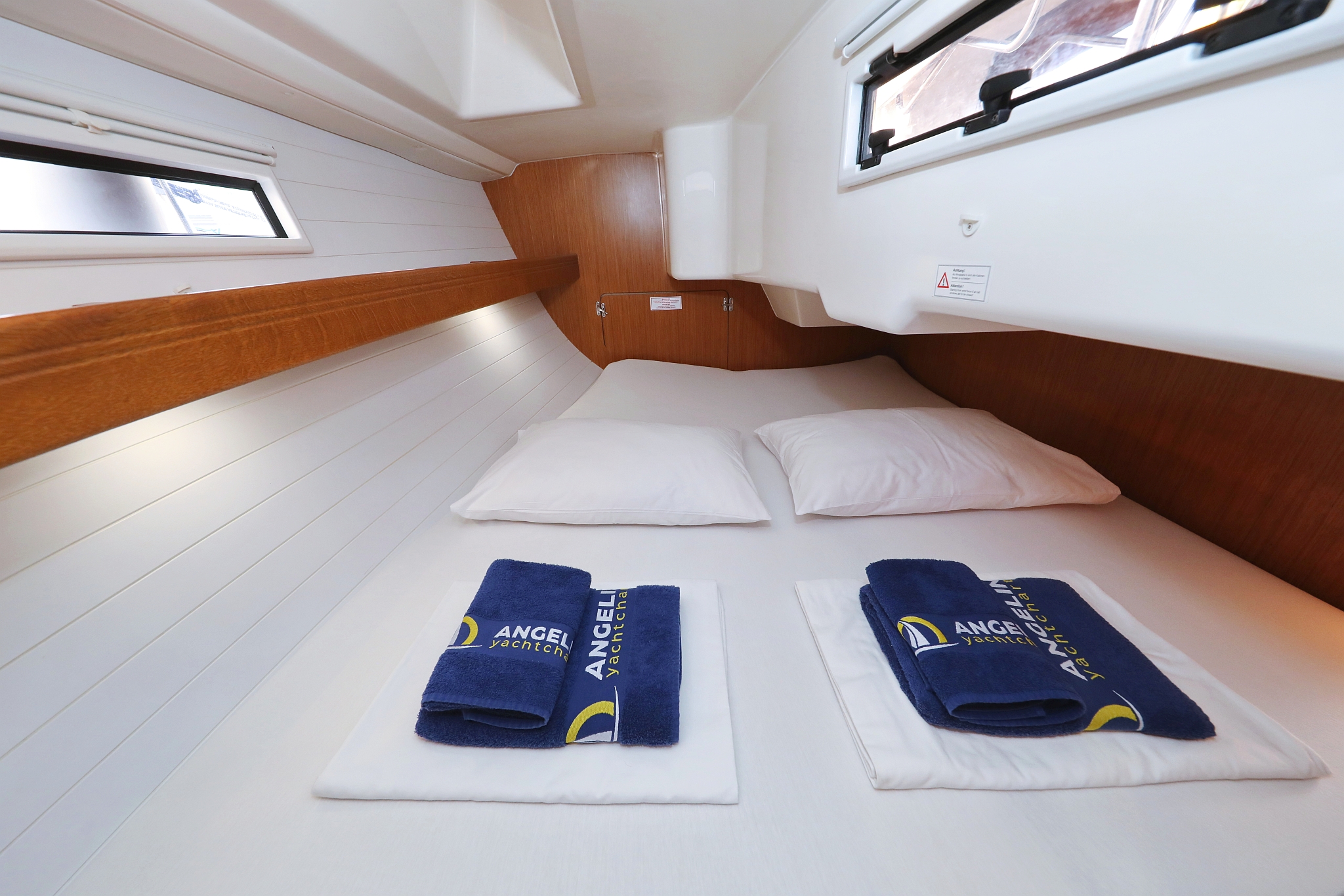 Bavaria Cruiser 33 — photo 26