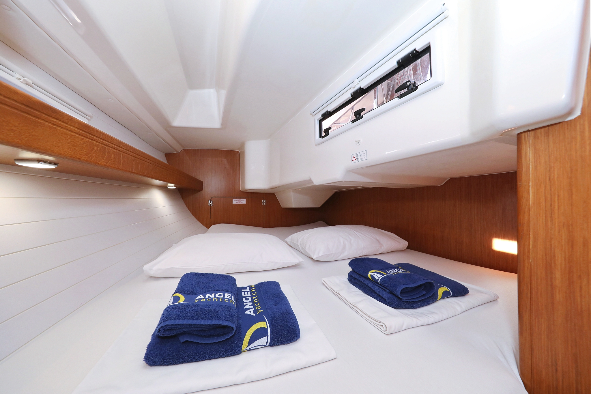 Bavaria Cruiser 33 — photo 27