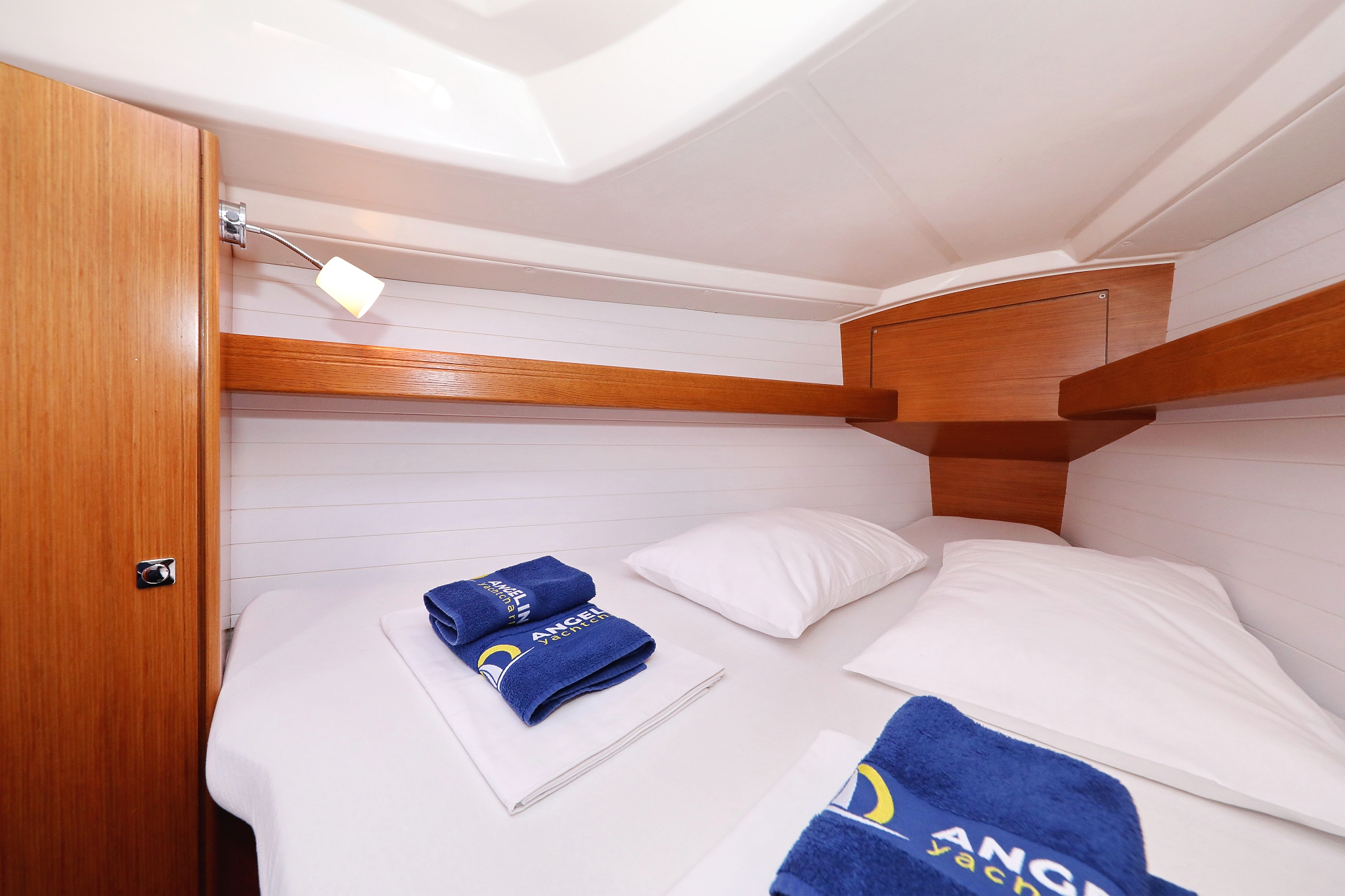 Bavaria Cruiser 33 — photo 29