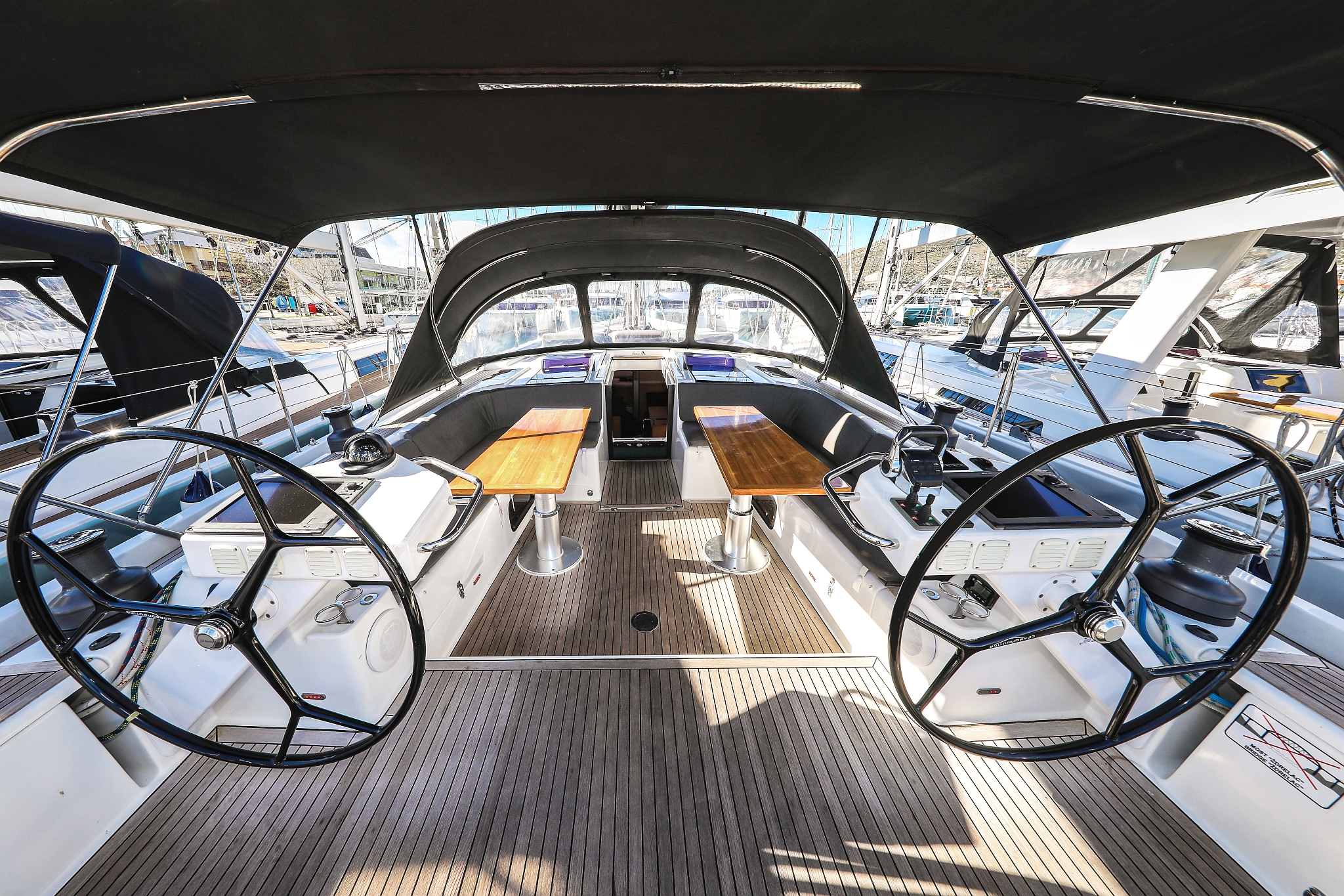 Hanse 575 - 3 + 1 cab. — photo 4