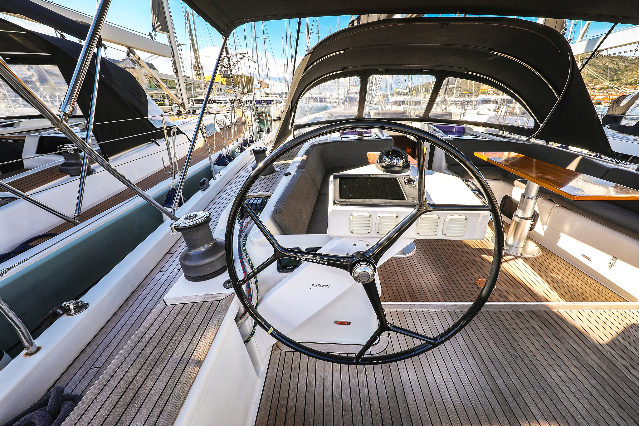 Hanse 575 - 3 + 1 cab. — photo 5