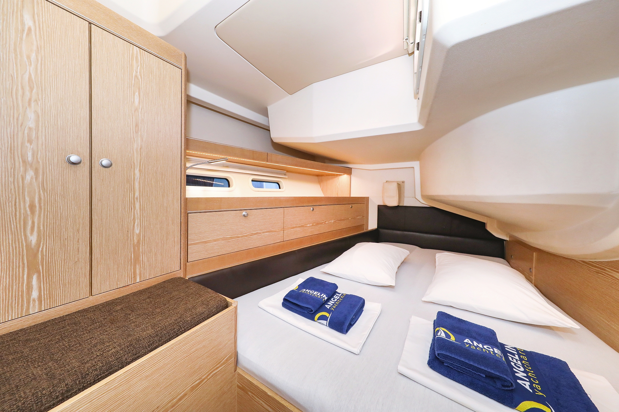 Hanse 575 - 3 + 1 cab. — photo 25
