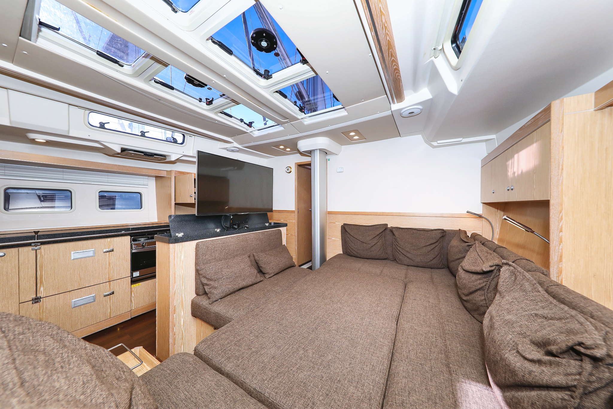 Hanse 575 - 3 + 1 cab. — photo 43