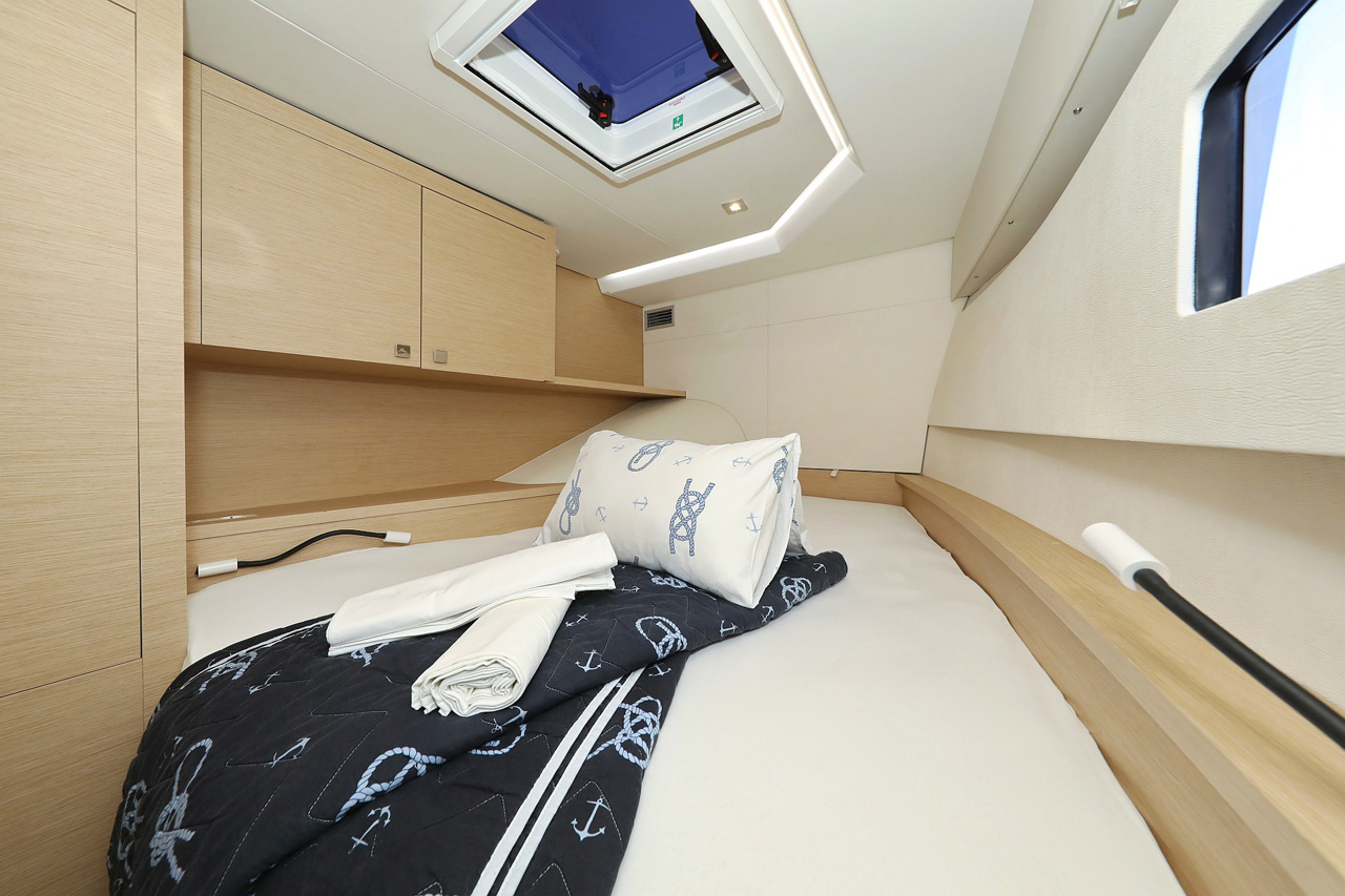 Fountaine Pajot MY 37 — photo 28