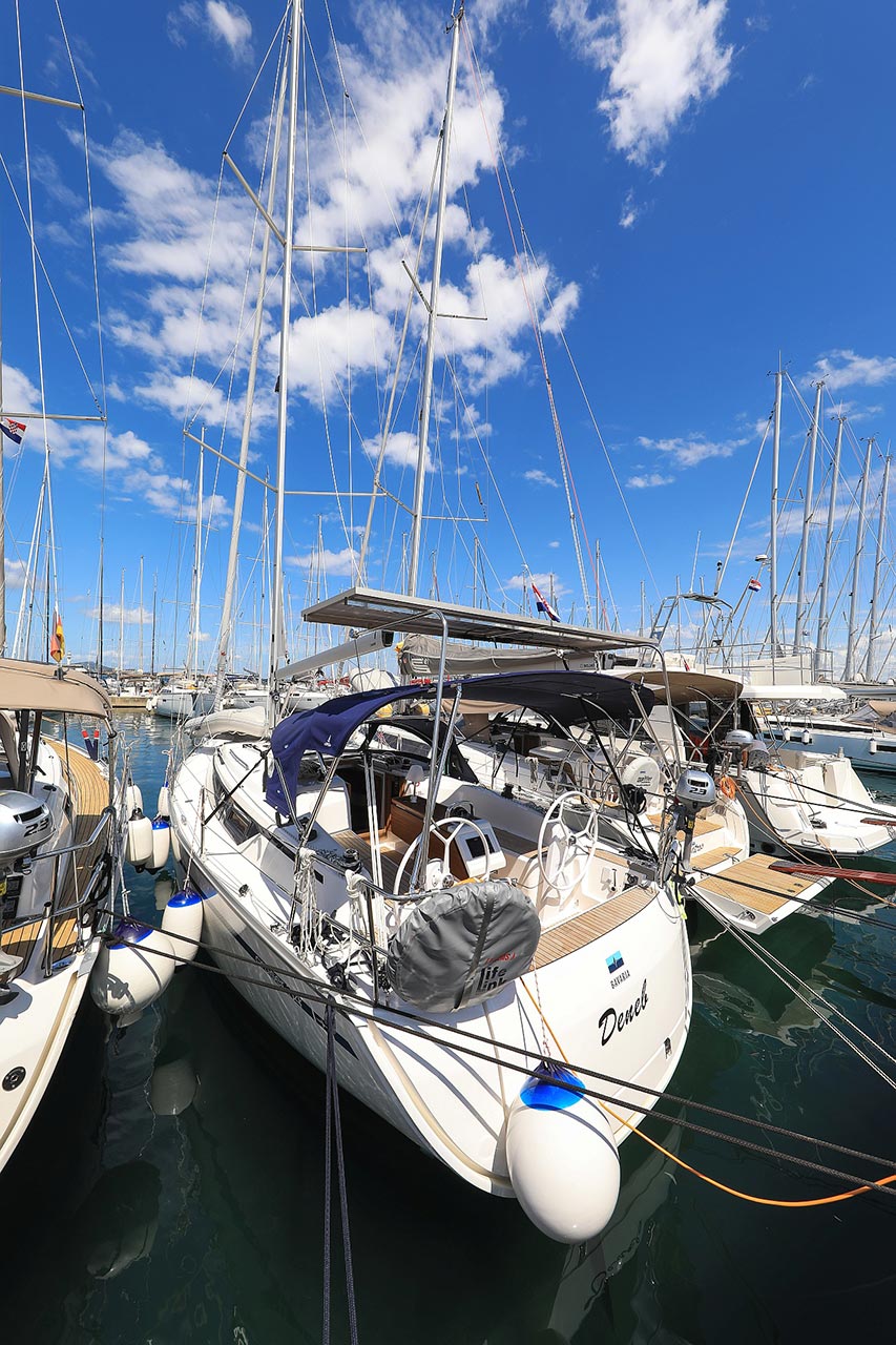 Bavaria Cruiser 34 — photo 4