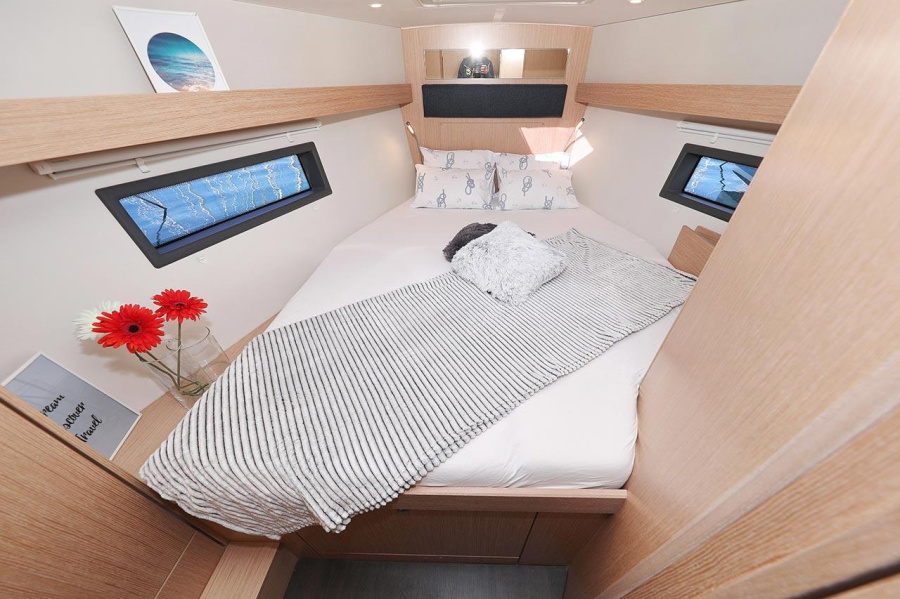Bavaria C42 — photo 20