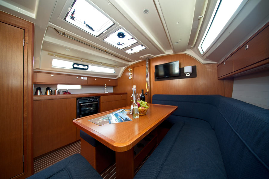 Bavaria Cruiser 41 - 3 cab. — photo 6