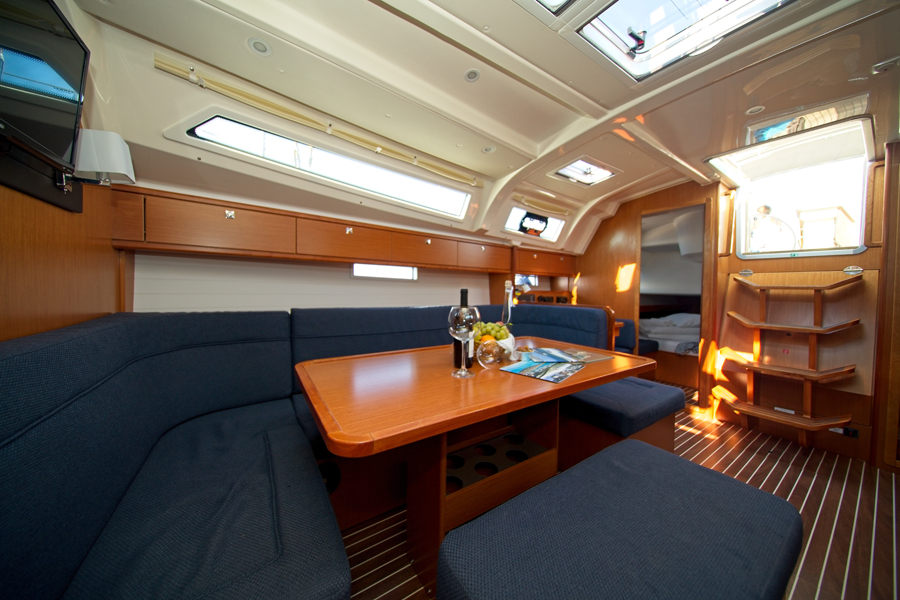 Bavaria Cruiser 41 - 3 cab. — photo 8