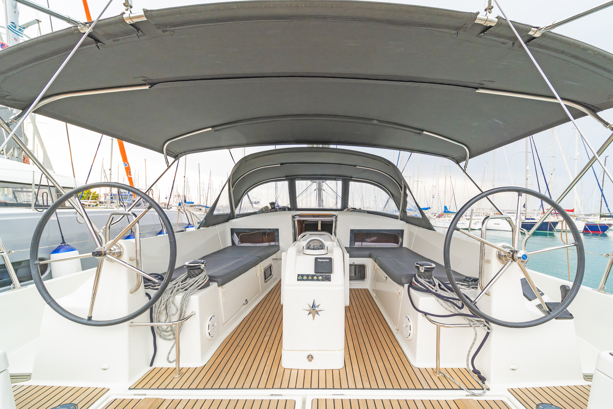 Sun Odyssey 440 - 4 cab. — photo 9