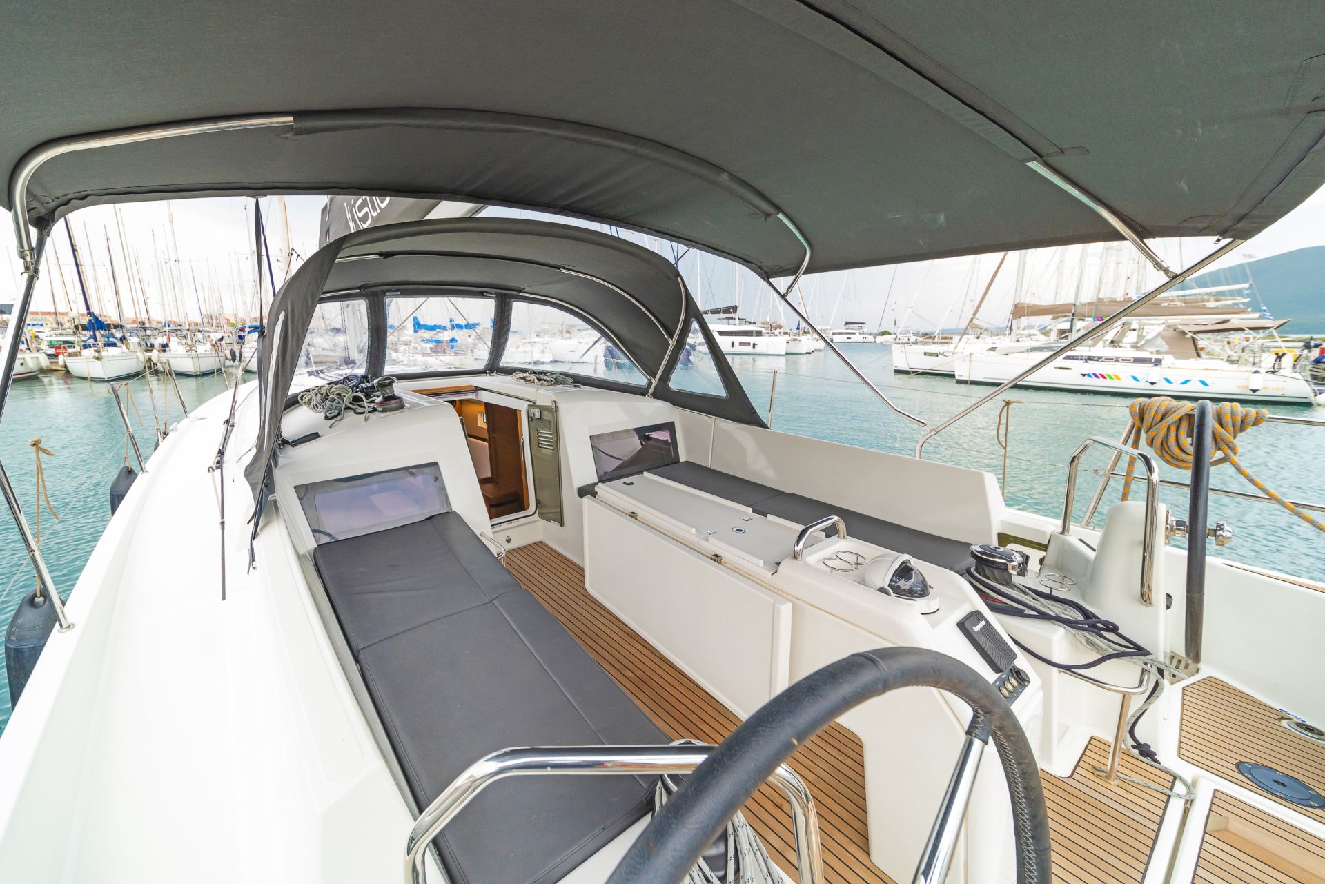 Sun Odyssey 440 - 4 cab. — photo 10