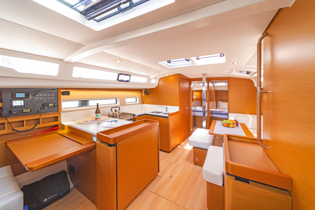 Sun Odyssey 440 - 4 cab. — photo 13