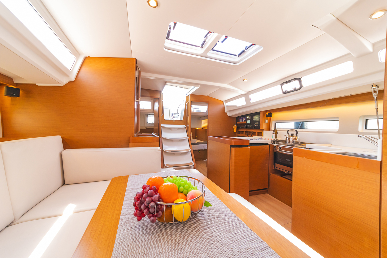Sun Odyssey 440 - 4 cab. — photo 15