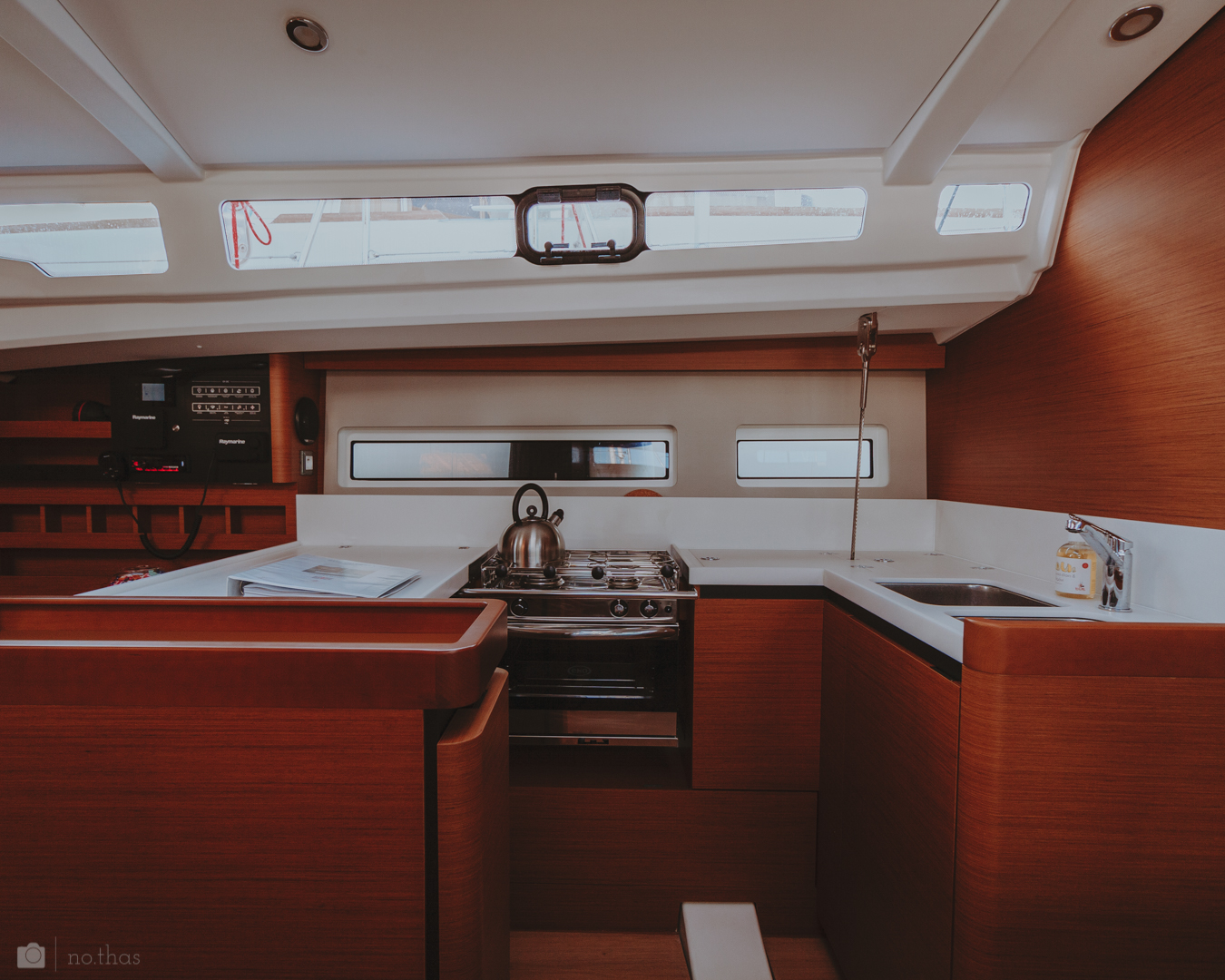 Sun Odyssey 440 - 4 cab. — photo 16