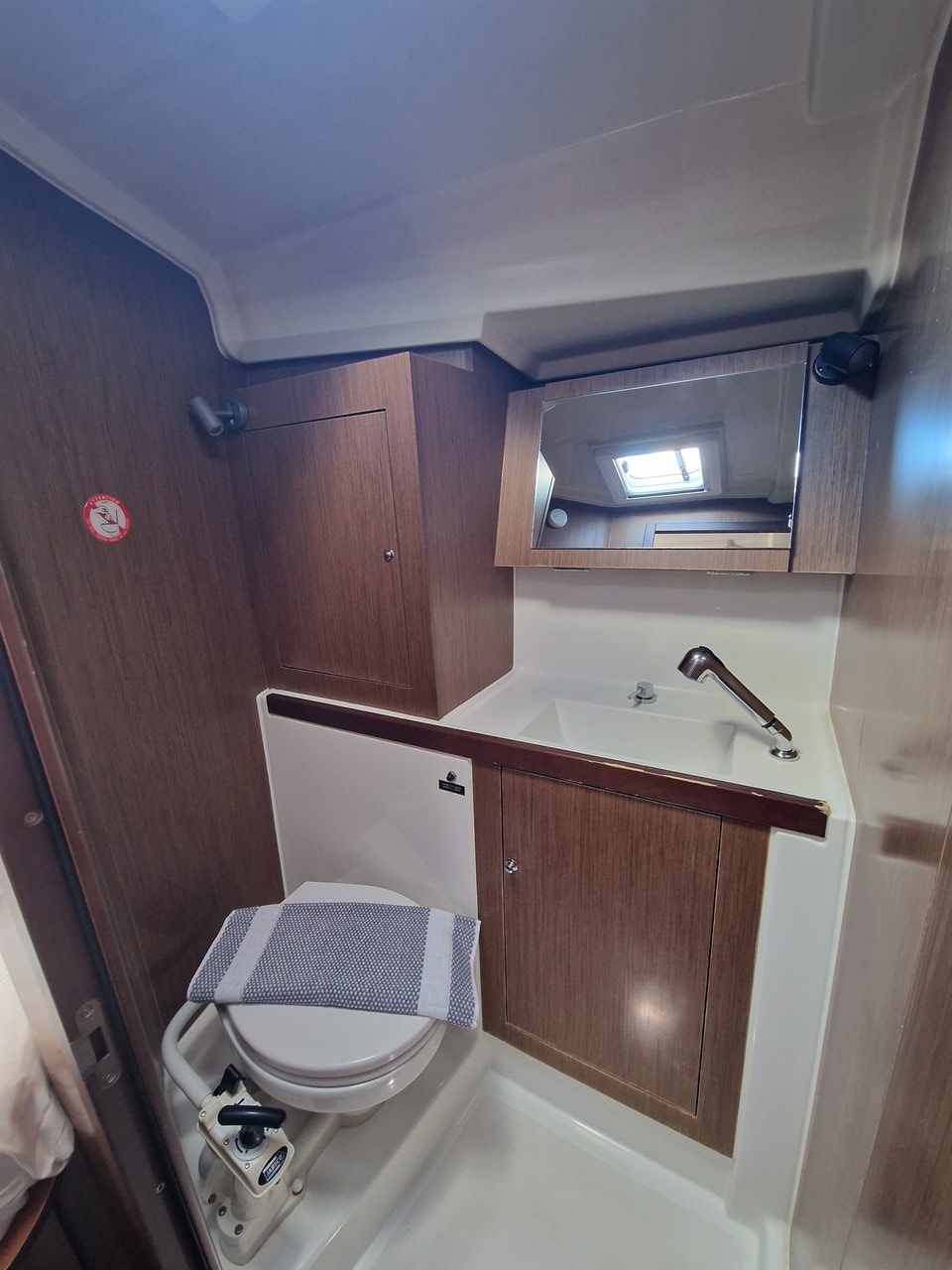 Oceanis 41.1 — photo 16