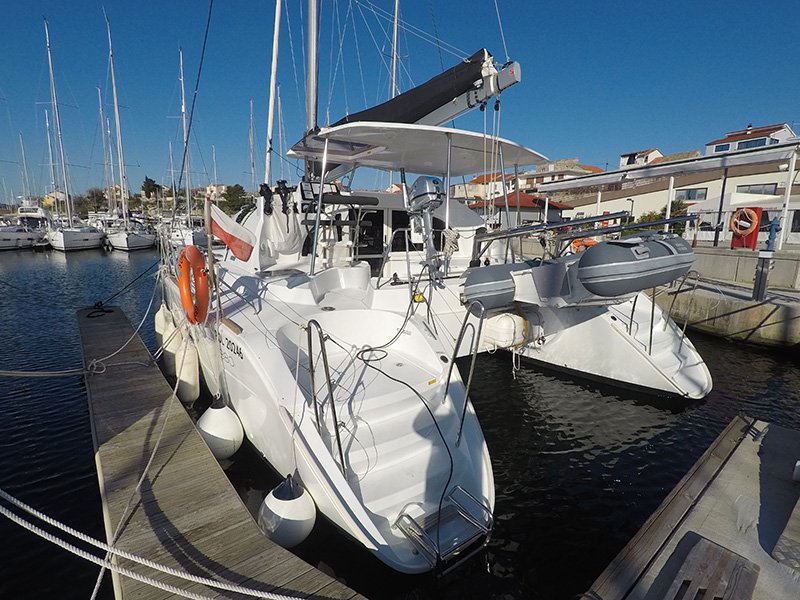 Lagoon 380 - 4 + 2 cab. — photo 1
