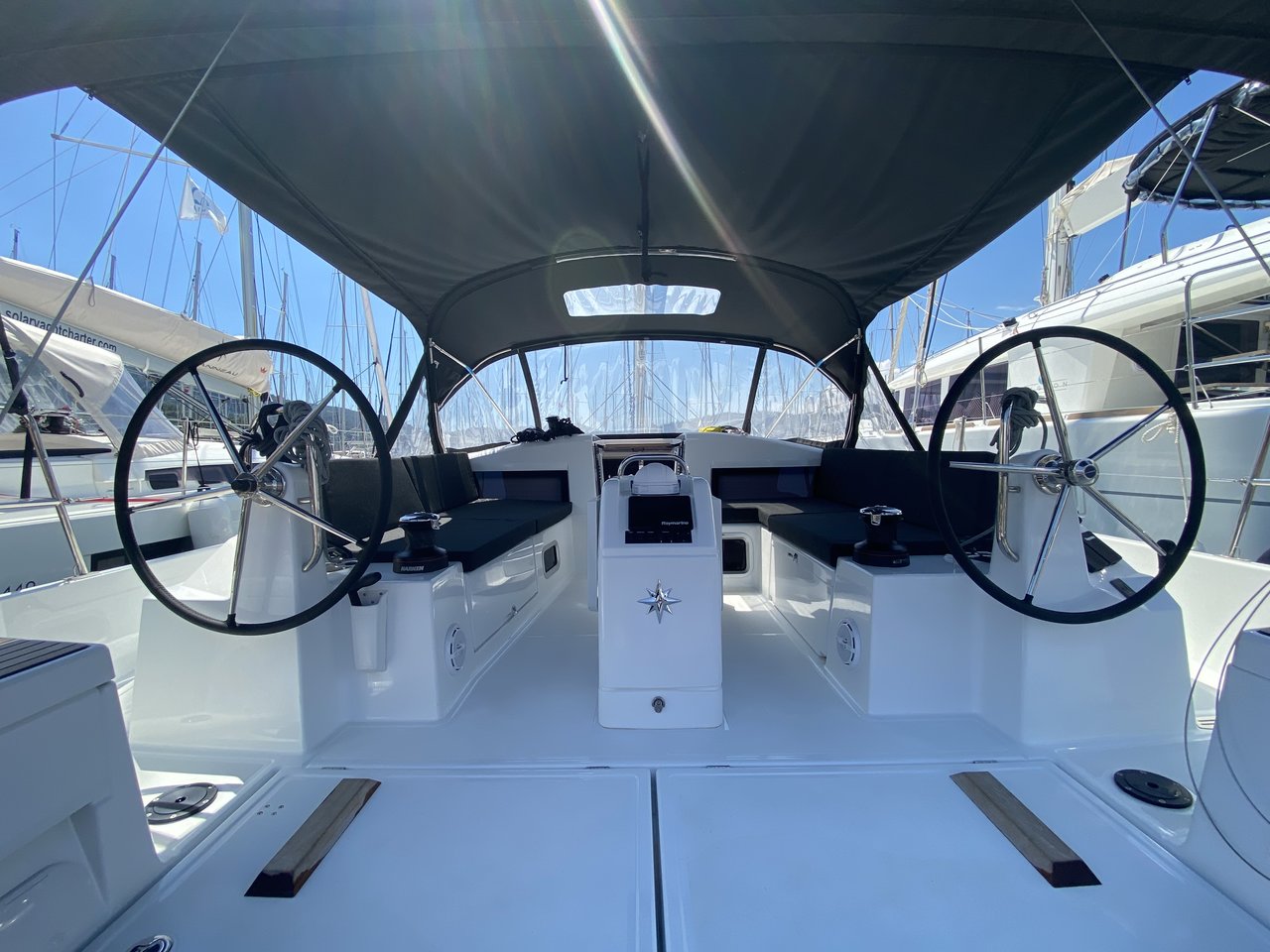 Sun Odyssey 440 - 4 cab. — photo 5