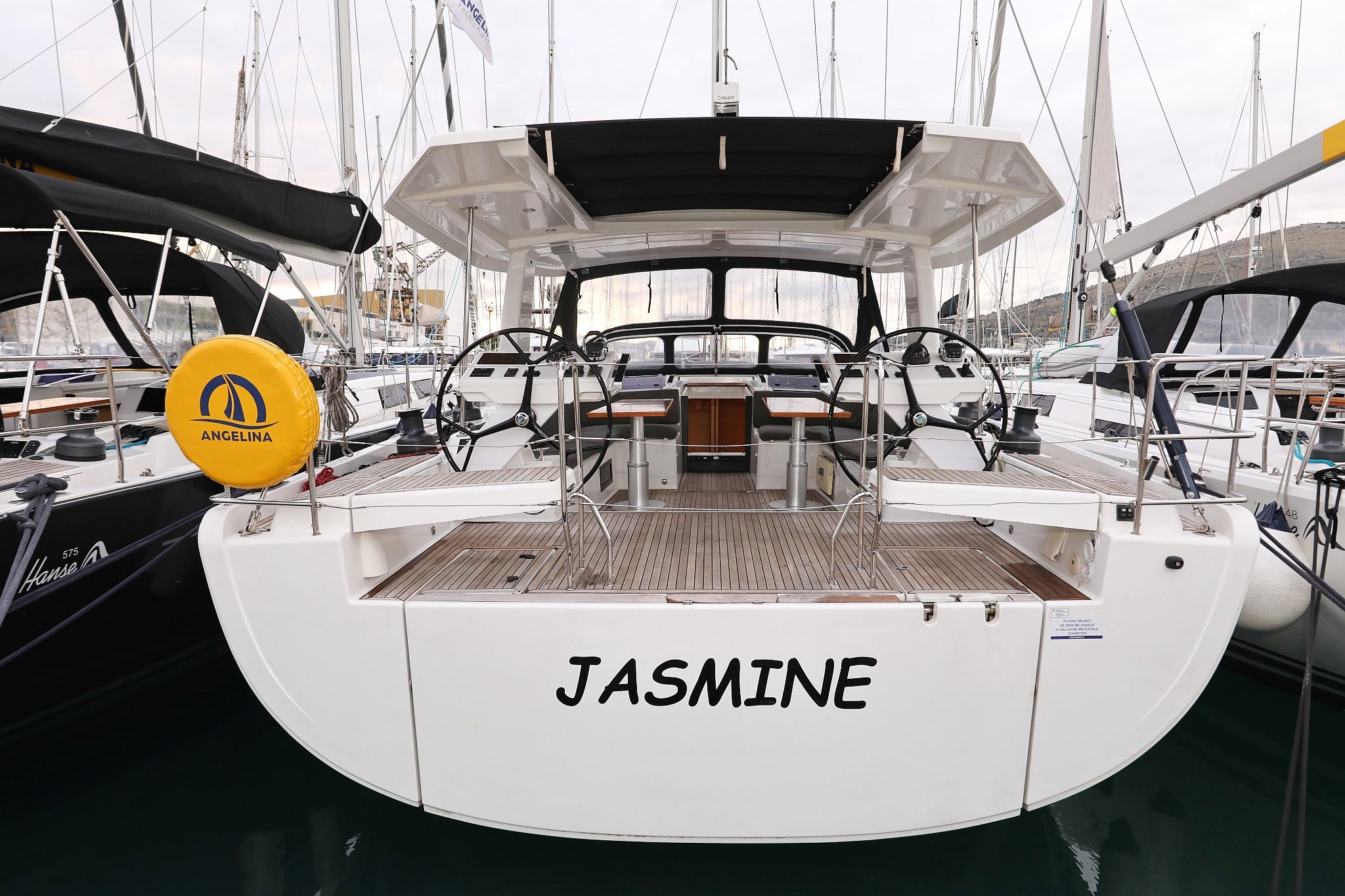 Hanse 588 - 5 + 1 cab. — photo 1