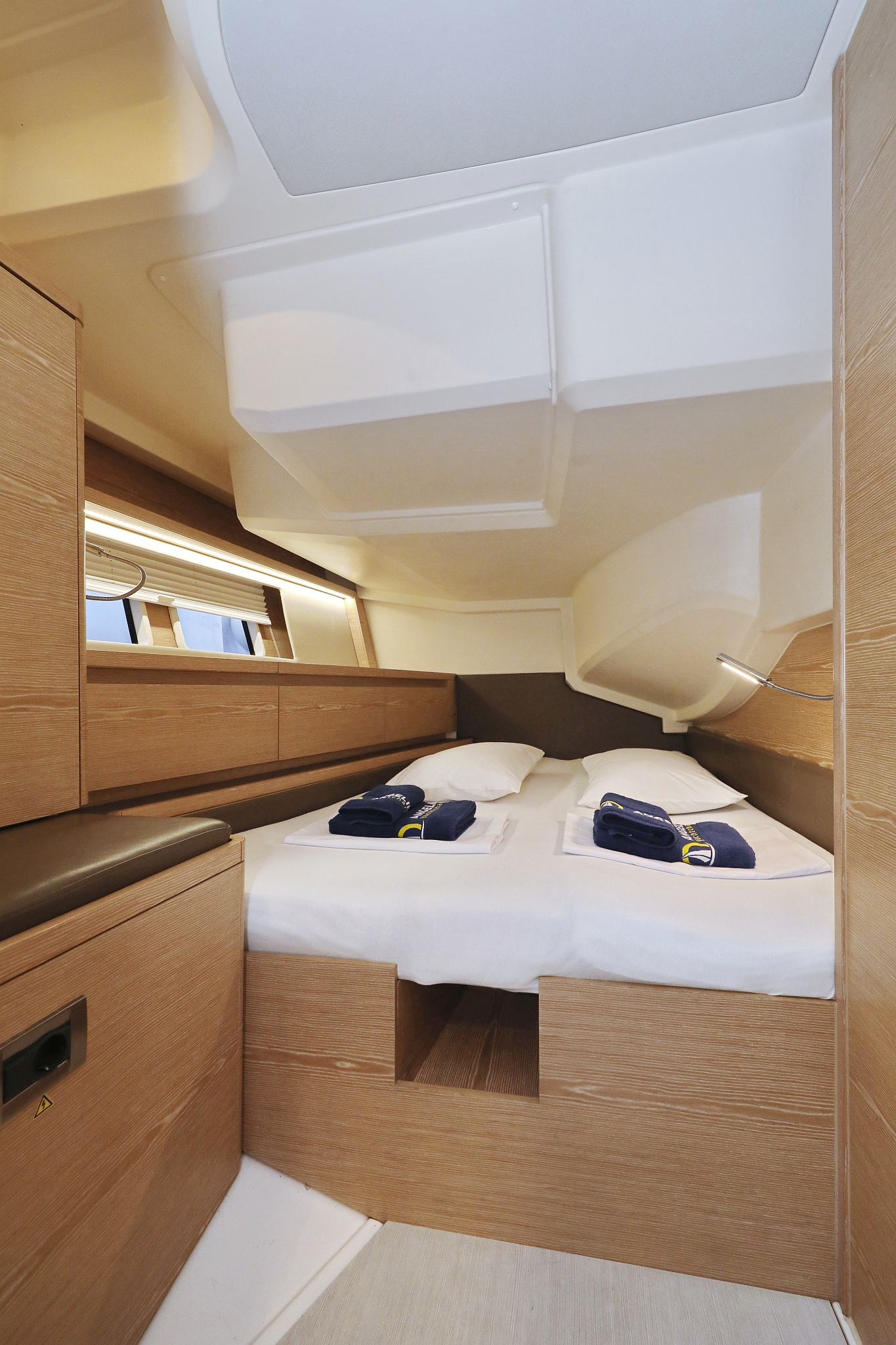 Hanse 588 - 5 + 1 cab. — photo 19
