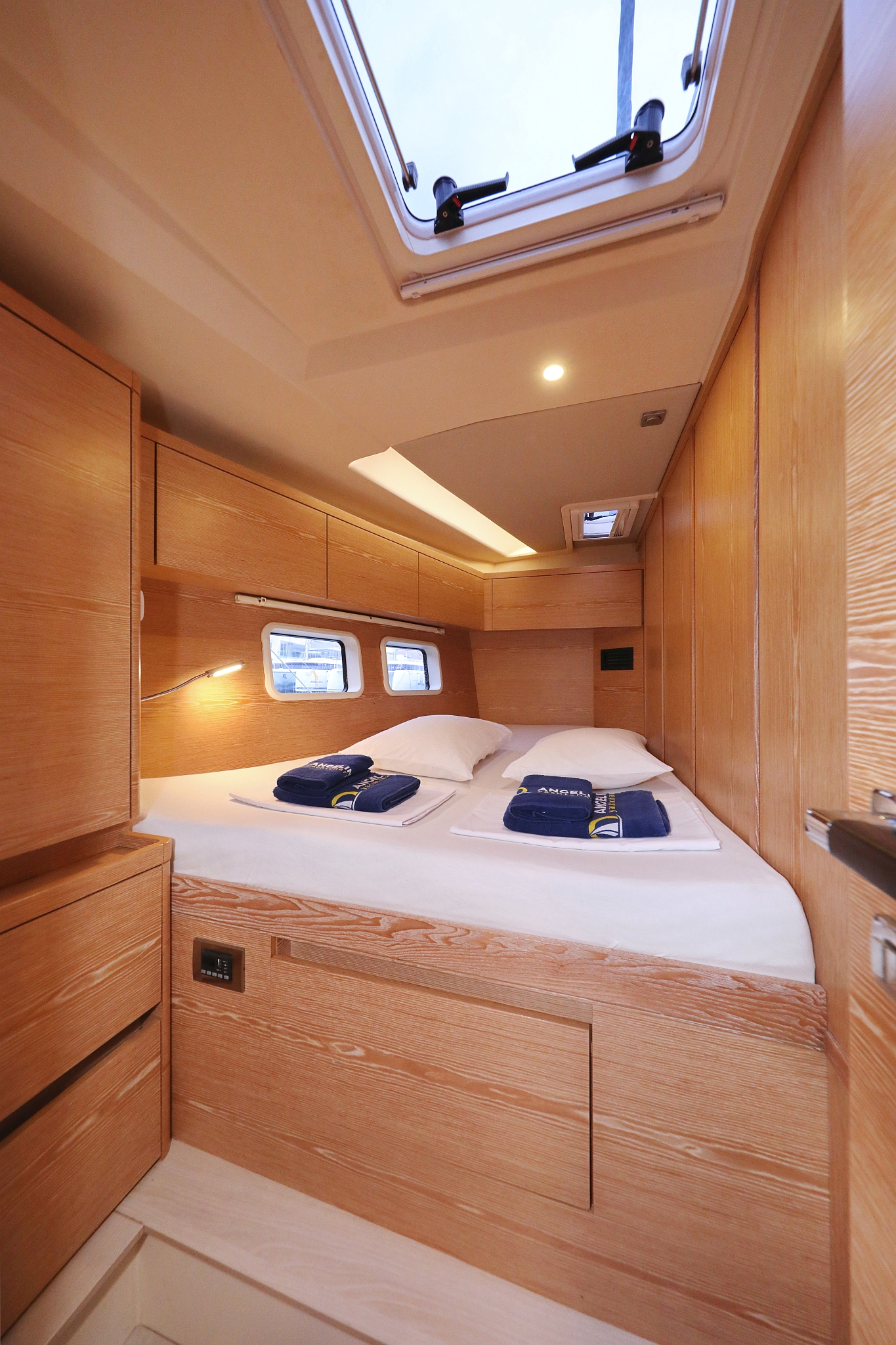 Hanse 588 - 5 + 1 cab. — photo 24