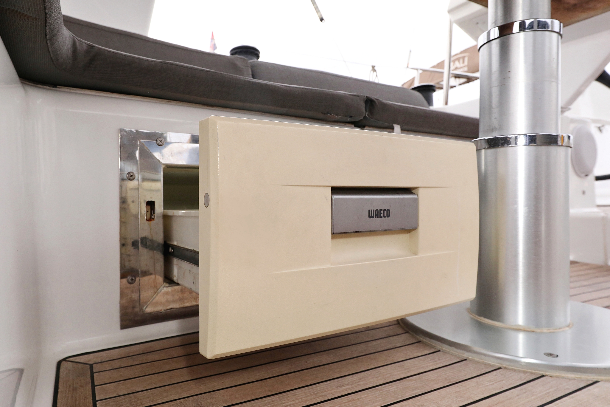 Hanse 588 - 5 + 1 cab. — photo 41