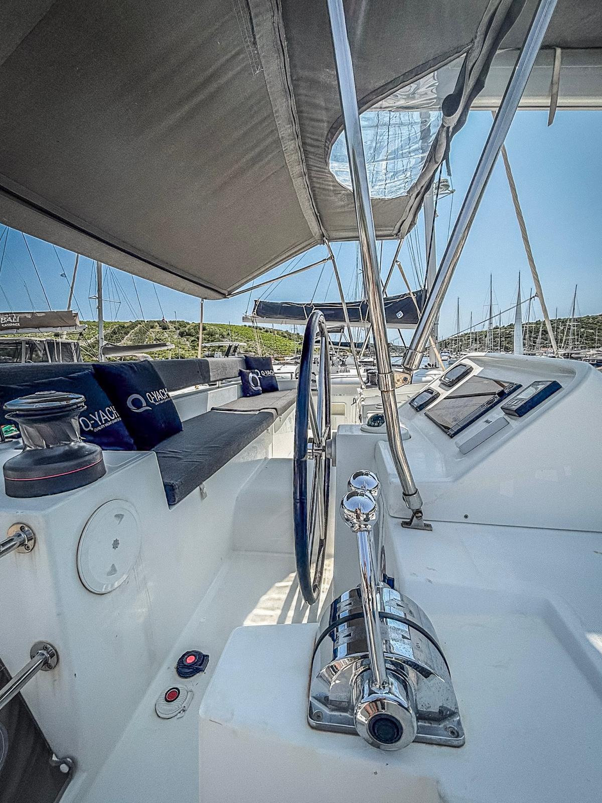 Lagoon 450 F - 4 + 2 cab. — photo 6