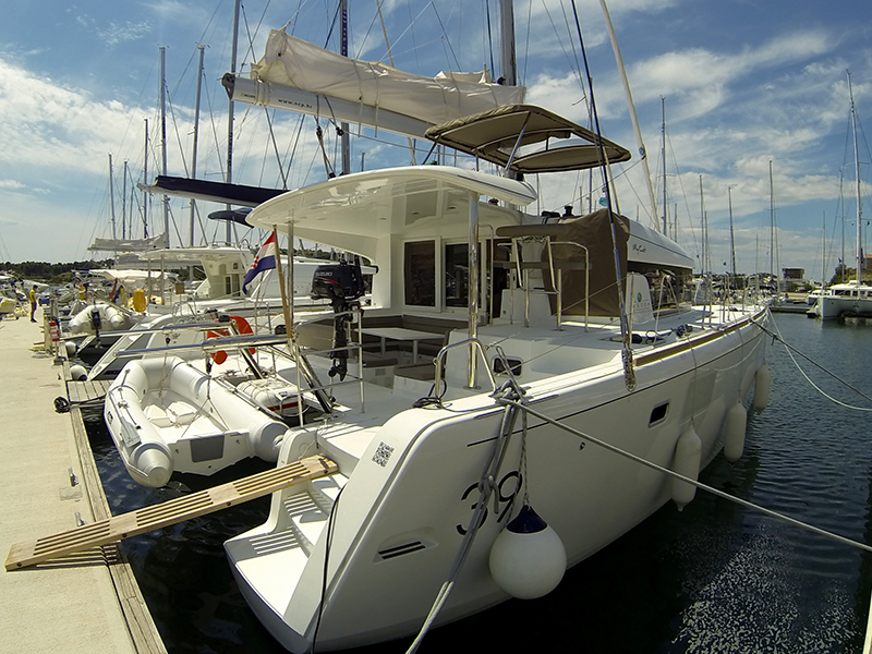 Lagoon 39 - 4 + 2 cab. — photo 5